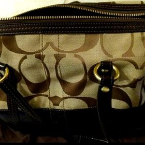 COACH Handbag authentic